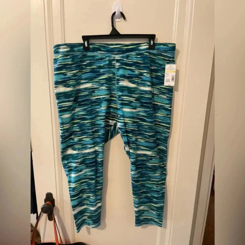 NWT 2x everlast Ladies Printed Leggings